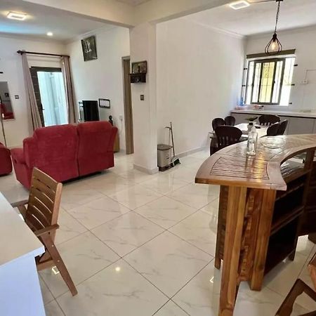 Nayuha Apt B Flic en Flac Екстер'єр фото