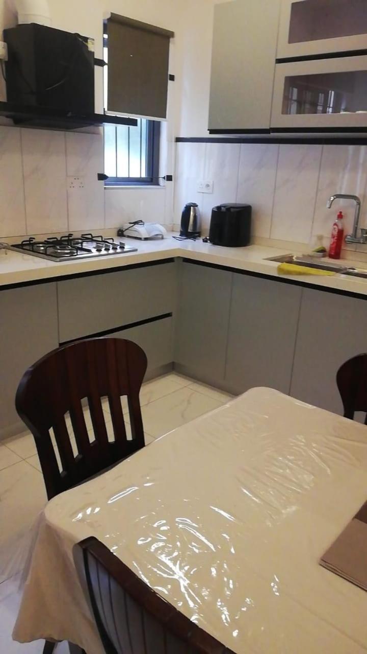 Nayuha Apt B Flic en Flac Екстер'єр фото