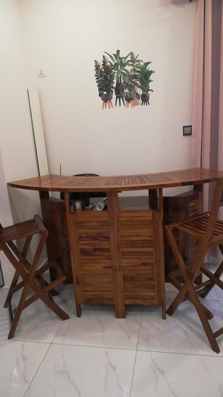Nayuha Apt B Flic en Flac Екстер'єр фото
