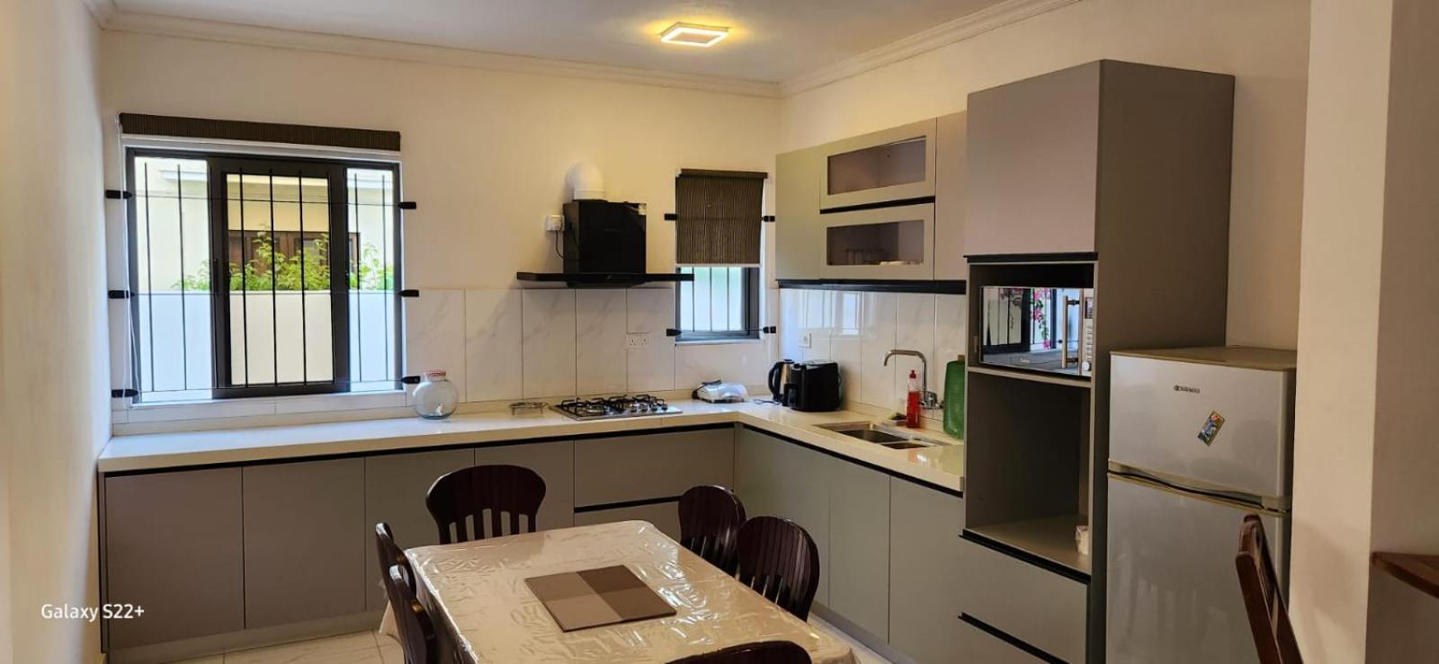 Nayuha Apt B Flic en Flac Екстер'єр фото
